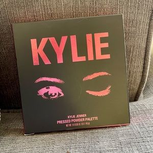 Brand new Kylie Cosmetics burgundy eye shadow palette
